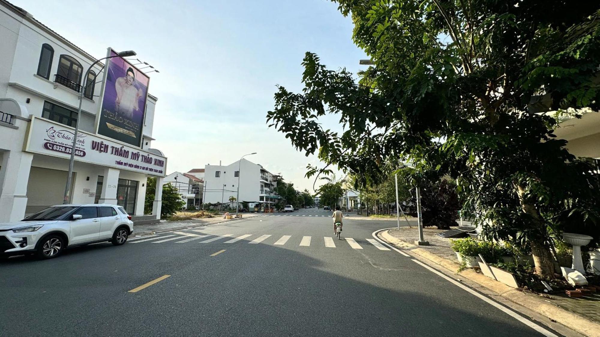 Long Xuyên La Homestay מראה חיצוני תמונה